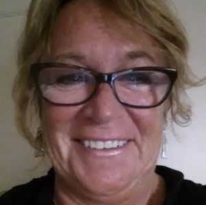 Meet your Posher, Carla